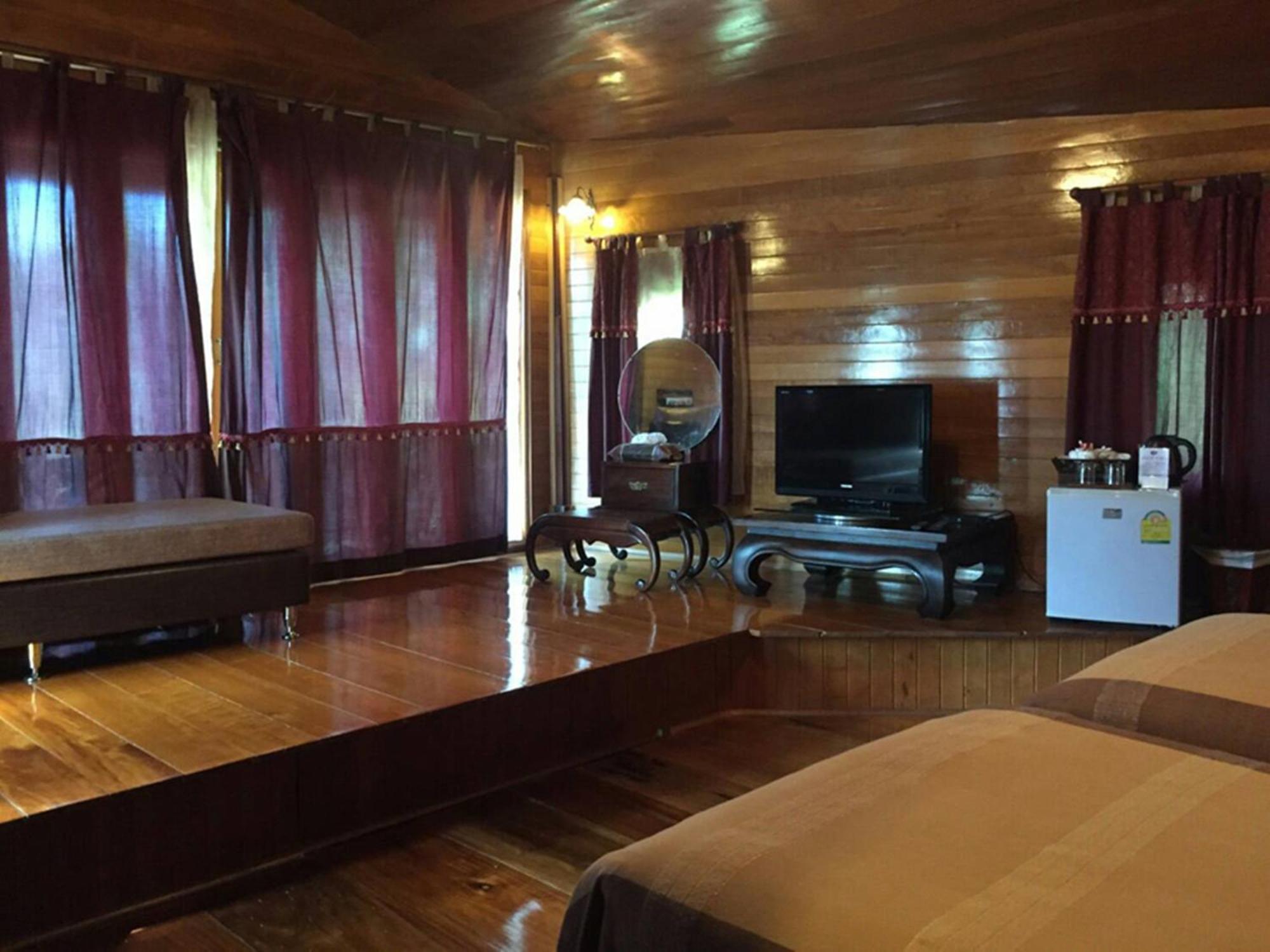 Kaengkrachan Boathouse Paradise Resort Kaeng Krachan Room photo