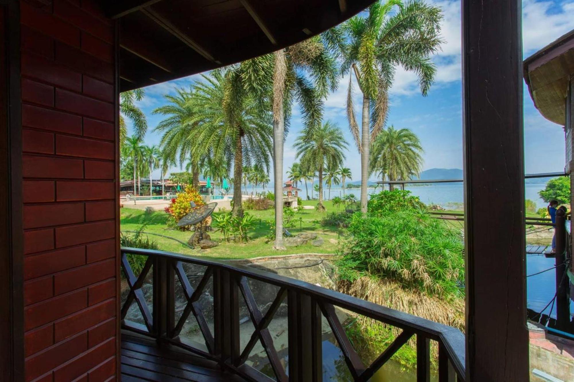 Kaengkrachan Boathouse Paradise Resort Kaeng Krachan Room photo